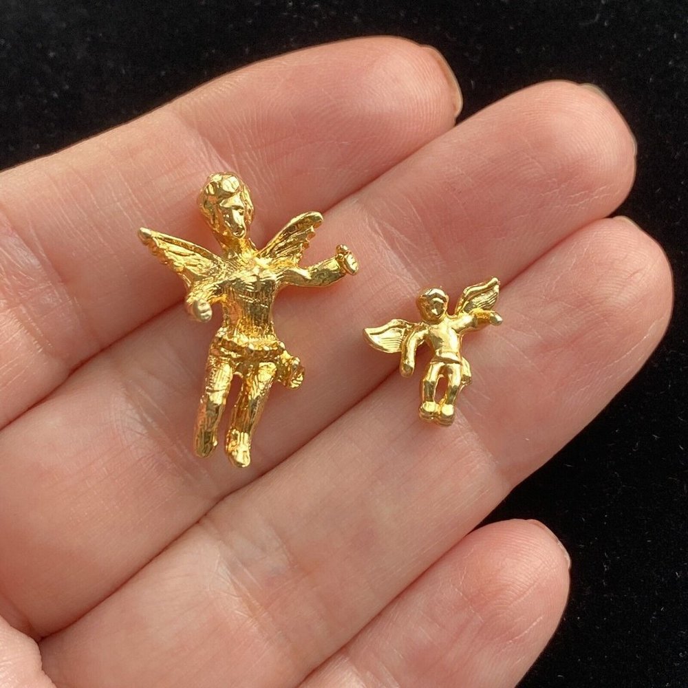 Cherub Angel Set of 2 Kirk's Folly Style Gold Tone Pins 1" & 1/2"